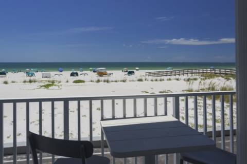 209 Suite - Island Inn