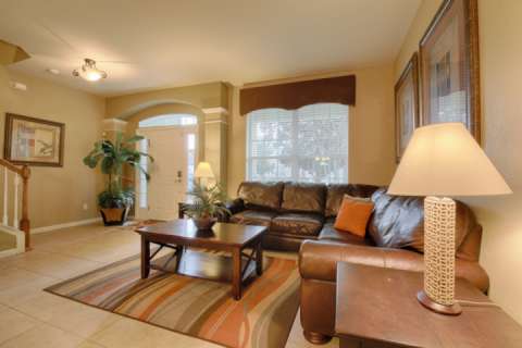 2540 Windsor Hills