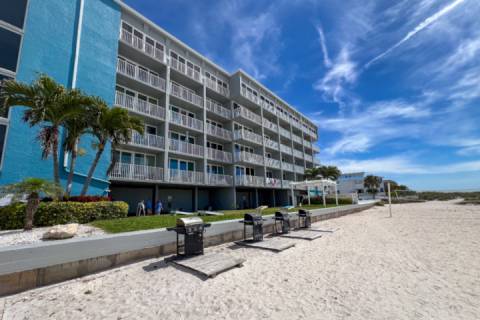 612 - Island Inn