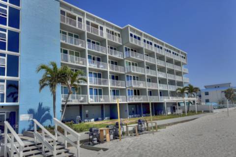 612 - Island Inn