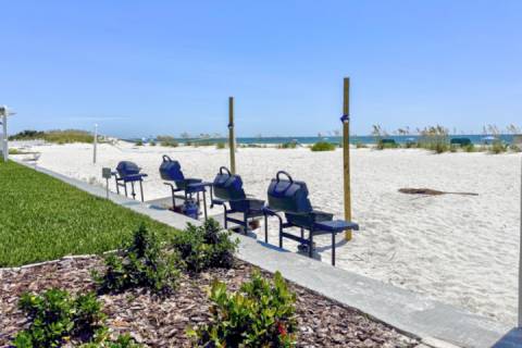 612 - Island Inn
