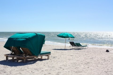 612 - Island Inn