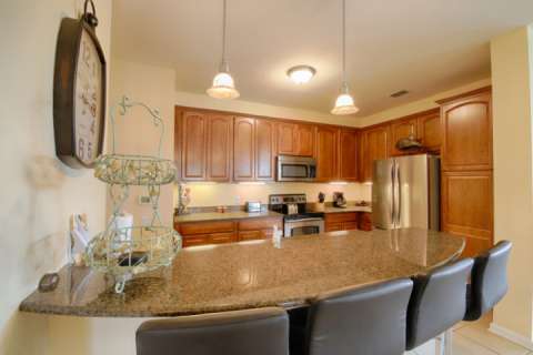 5048 Vista Cay