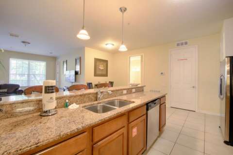 5036 105 Vista Cay