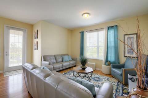 5048 Vista Cay
