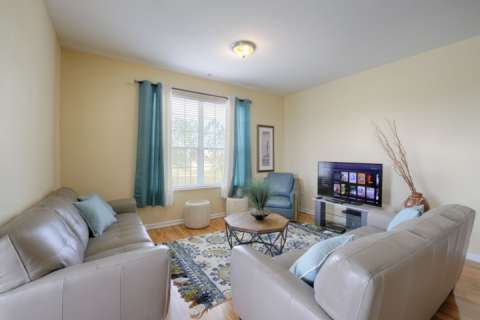 5048 Vista Cay