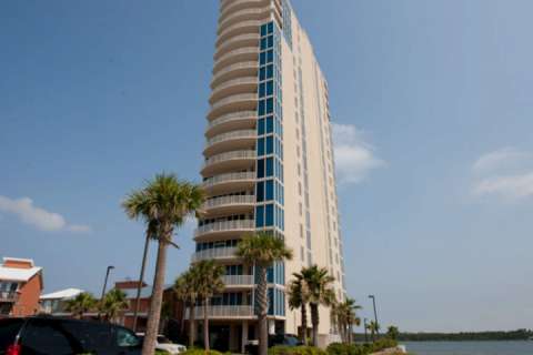 Lagoon Tower 1402
