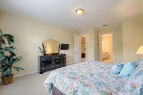 5036 105 Vista Cay