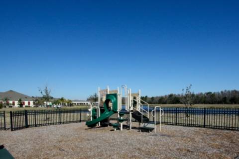 2633 Trafalgar Village