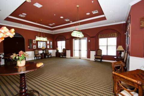 2633 Trafalgar Village