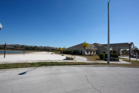 2633 Trafalgar Village