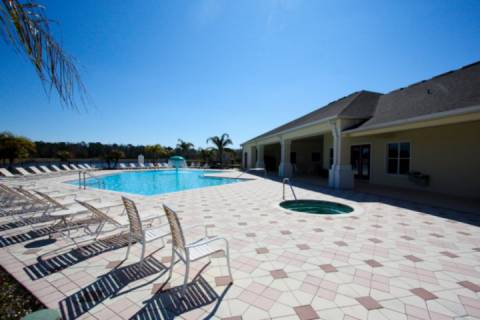 2633 Trafalgar Village