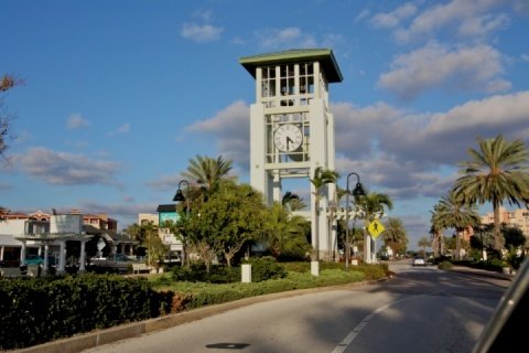 612 - Island Inn