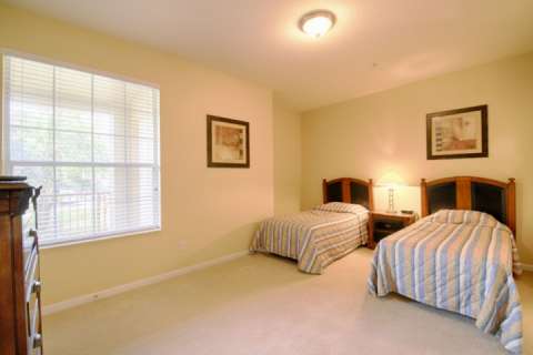 5036 105 Vista Cay