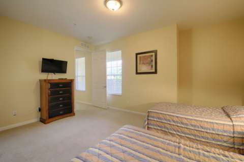 5036 105 Vista Cay