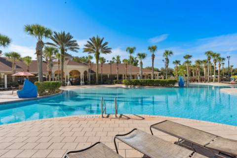 2540 Windsor Hills