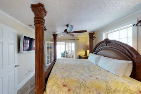Yoda Beach House