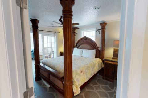 Yoda Beach House