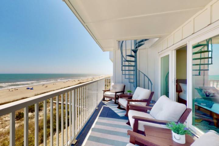 Carolina Beach Vacation Rental | Luxury Oceanfront Top Floor Condo ... - Luxury Top Floor Rentals With Luxury Amenities