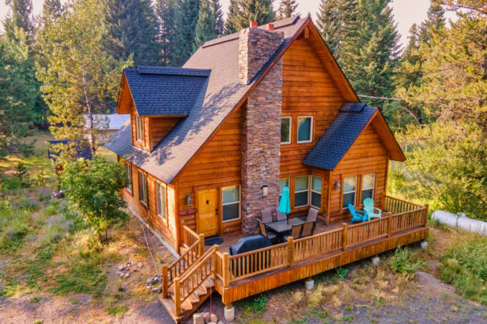 McCall Vacation Rental Tranquil DOG Friendly Mountain Cabin w/ Bikes