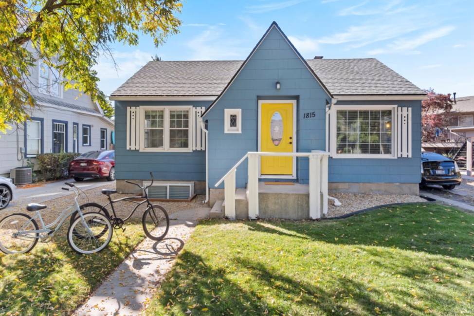 Boise Vacation Rental Cozy Bungalow in an IDEAL Boise Location! Walk or Bike(2) to Downtown
