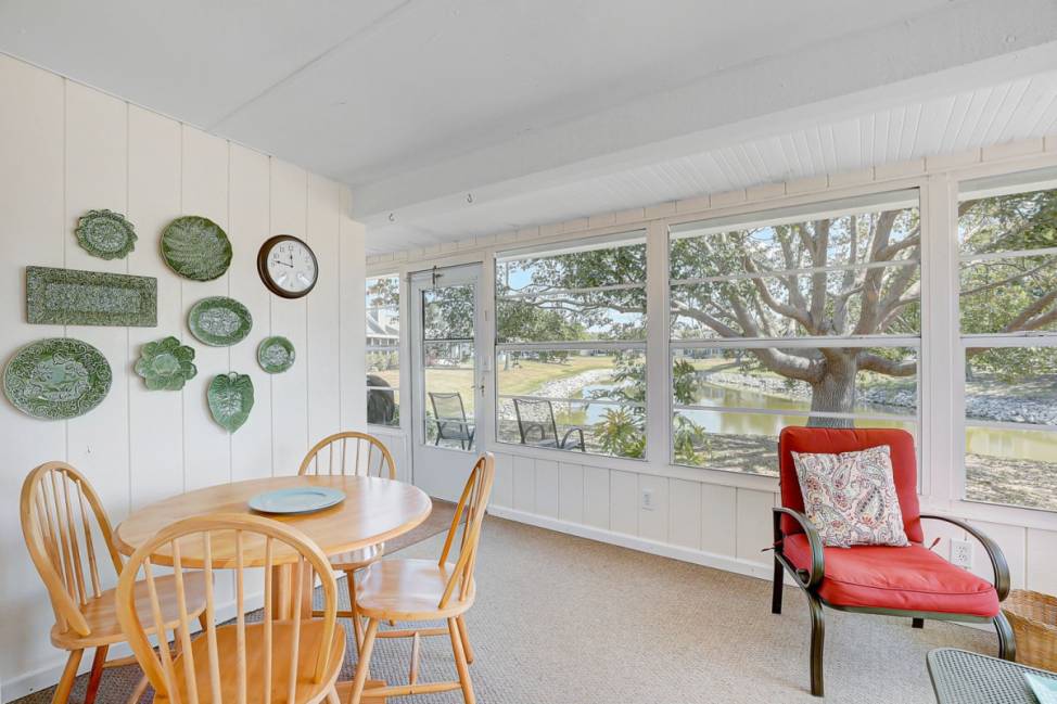 Bradenton Vacation Rental Lakeview Villa PetFriendly, Near