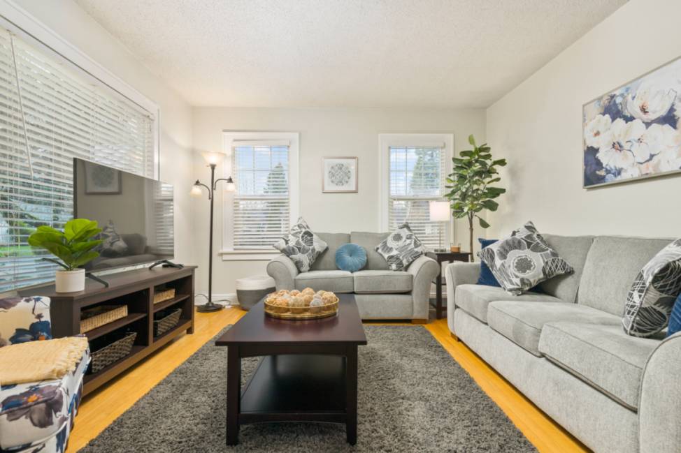 Newberg Vacation Rental Central Single Level Newberg Retreat, Pet