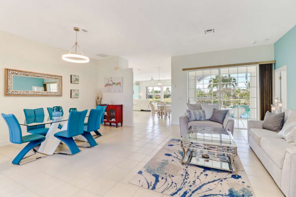 Cape Coral Vacation Rental The Beaches Are Open! Bright & Modern