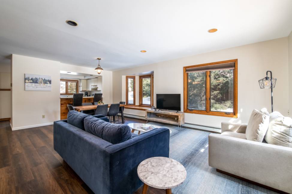 Steamboat Springs Vacation Rental Spacious TH/Walk to Town/Near Free Bus in Quiet Area