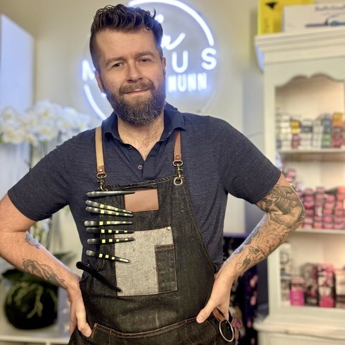 Salon Magus by Peter Nunn