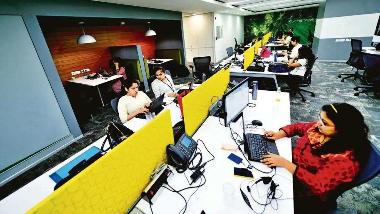 Startups swap cash bonuses for stock soap