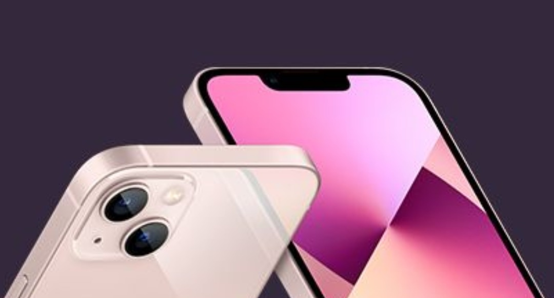 India's smartphone exports surpass $11 billion, doubling in fiscal year ended March