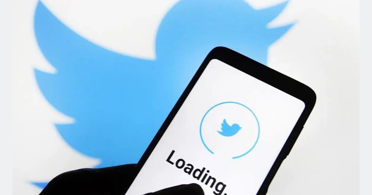 Twitter bug seems to be randomly restoring deleted tweets