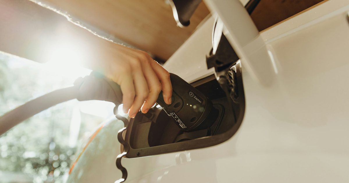 Apple enables smart home apps to cut your electricity bills