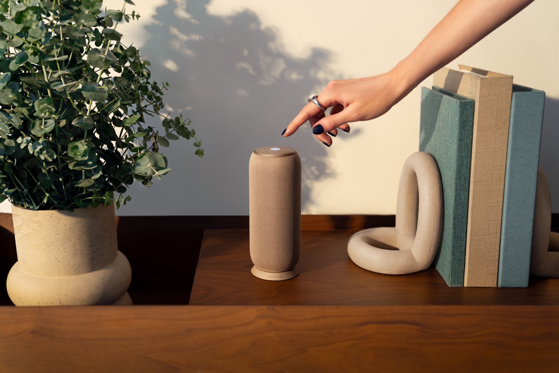 Motorola Brings Four New Accessories to the Moto Things Franchise at CES…