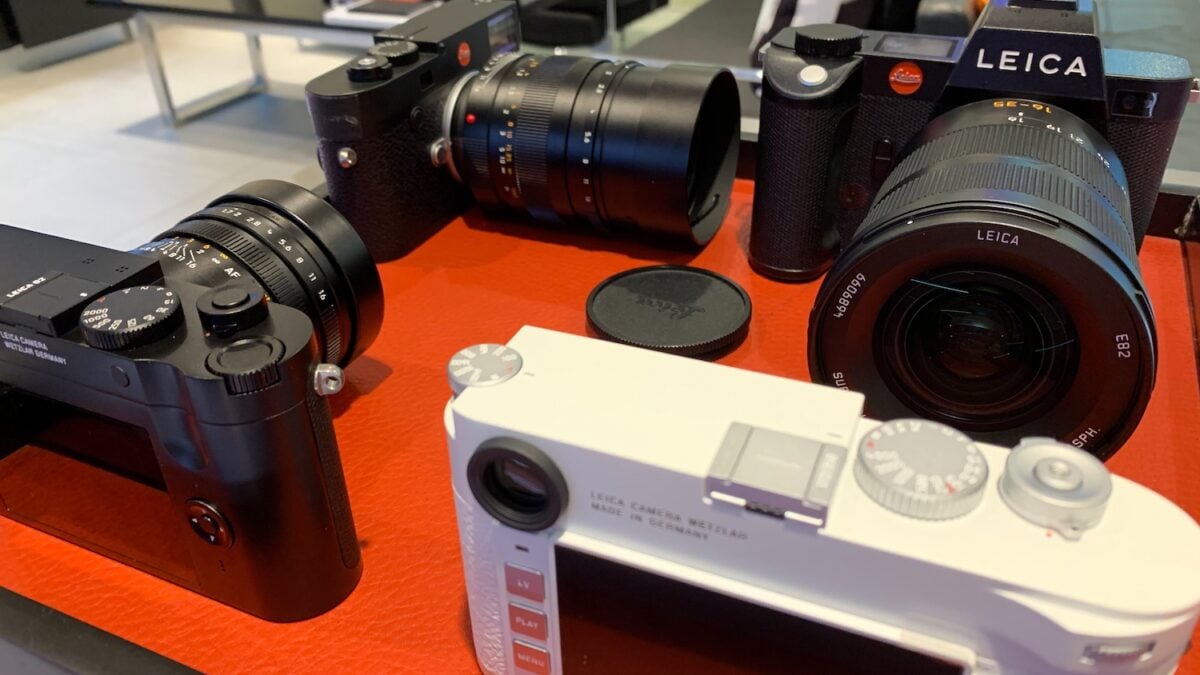 Terrifying Photo from the Minneapolis ICE Protests Will Have You Shopping for…