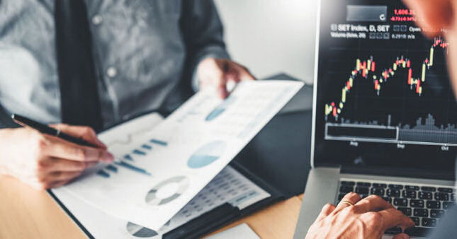 Discover what the CAPM / capital asset pricing model is from M1 Finance