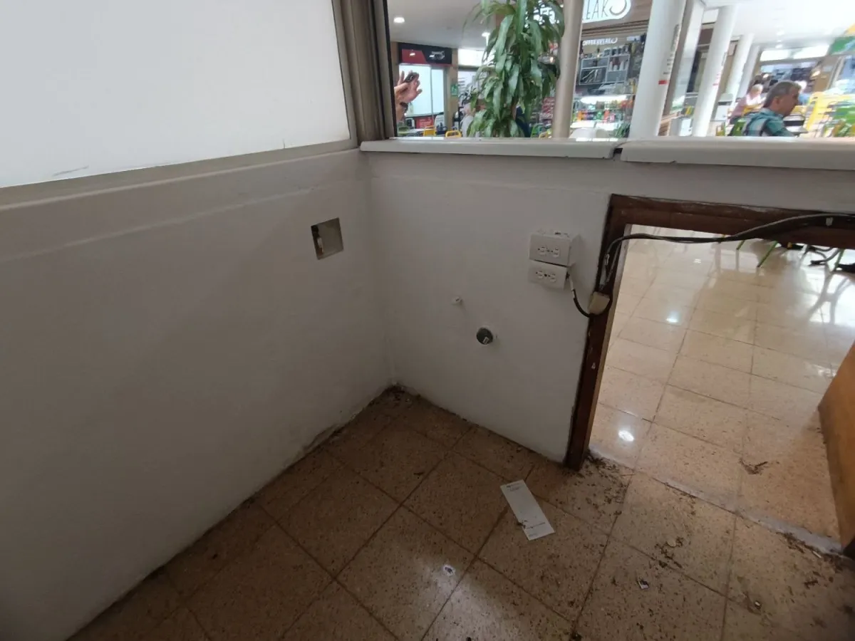 Local en arriendo en La Candelaria, Medellín, 100 m² · foto 3 de 12