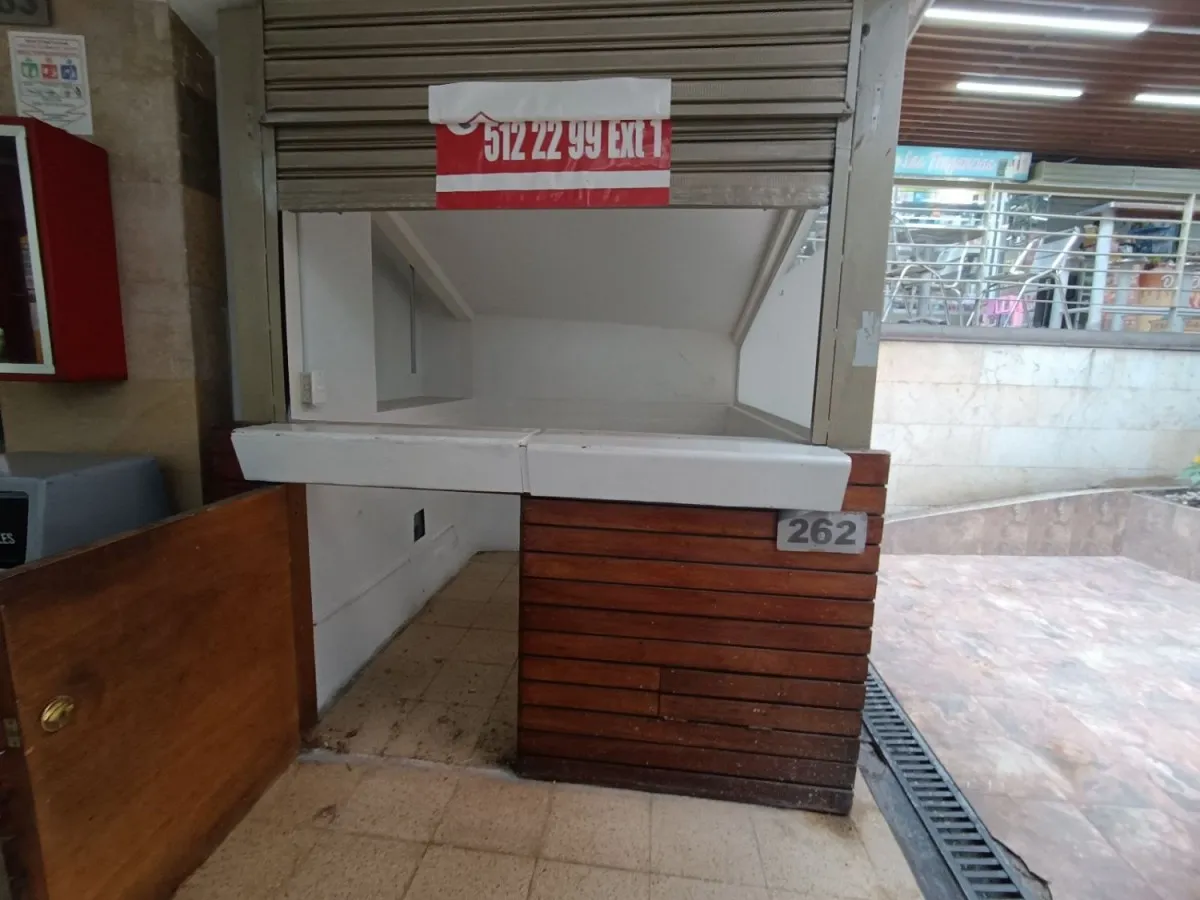 Local en arriendo en La Candelaria, Medellín, 100 m² · foto 4 de 12