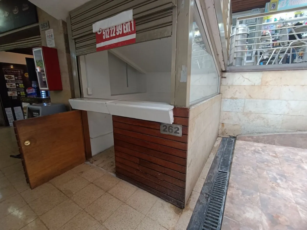 Local en arriendo en La Candelaria, Medellín, 100 m² · foto 7 de 12