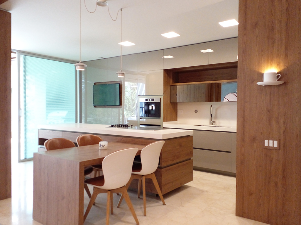 Casa de 3 alcobas en venta en Vía Las Palmas, Envigado, 372 m² · foto 12 de 18