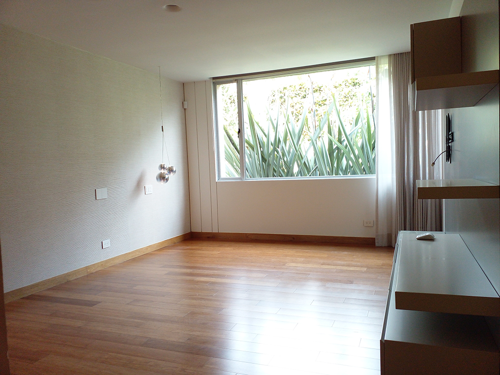 Casa de 3 alcobas en venta en Vía Las Palmas, Envigado, 372 m² · foto 5 de 18
