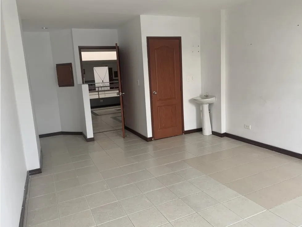 Consultorio en venta en Fundadores, Armenia, 25 m² · foto 2 de 11