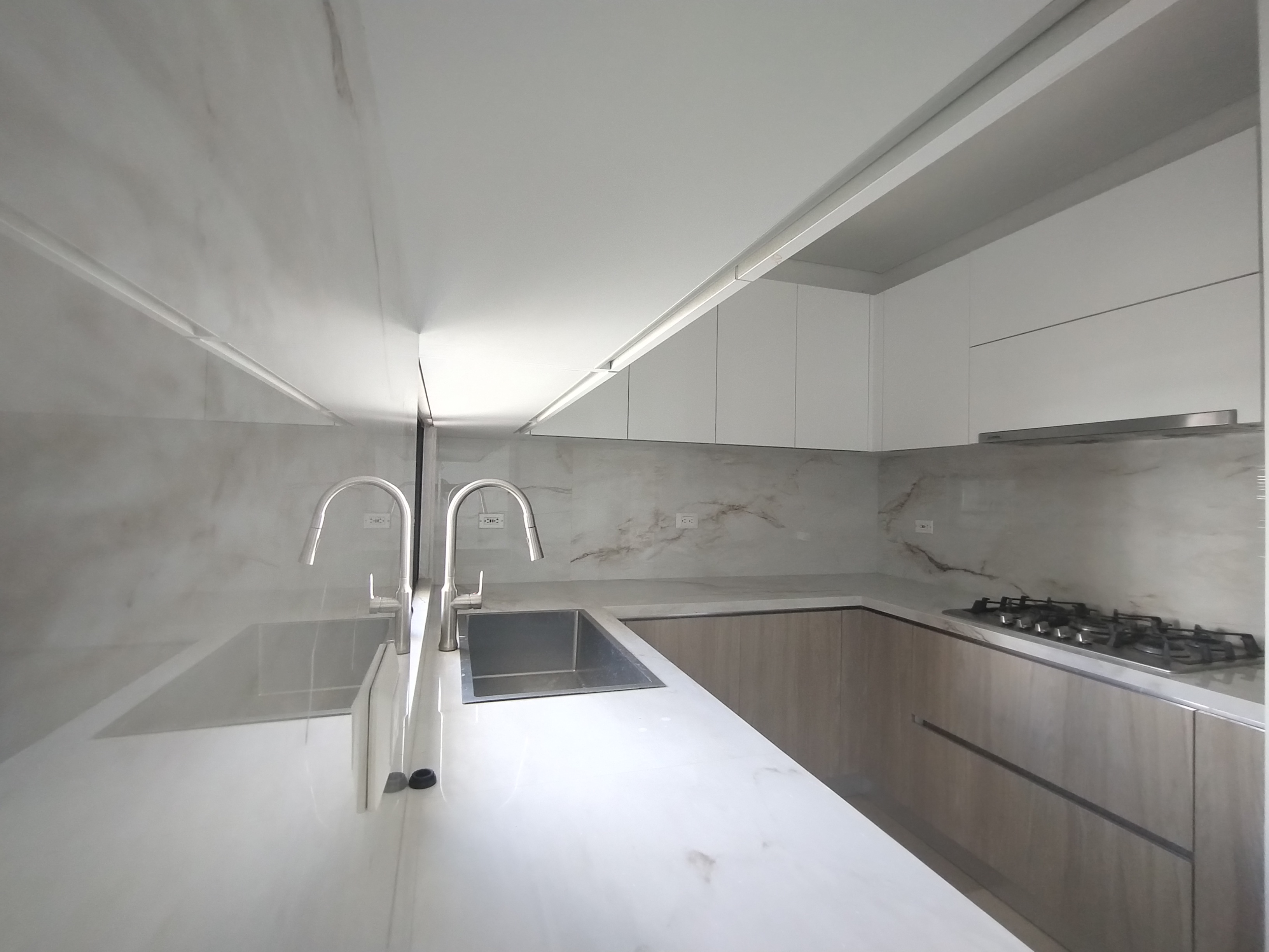 Apartamento de 3 alcobas en venta en Ub. Altos De Parque, Barranquilla, 156 m² · foto 13 de 19
