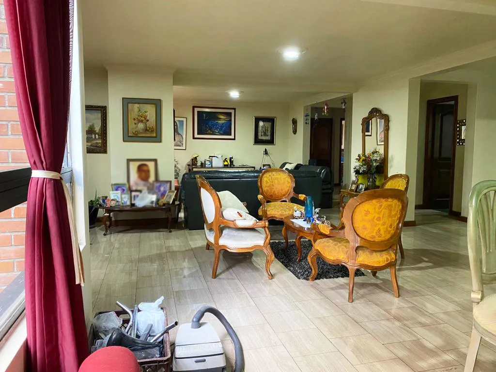 Apartamento en venta en Castropol, Medellín · foto 4 de 18
