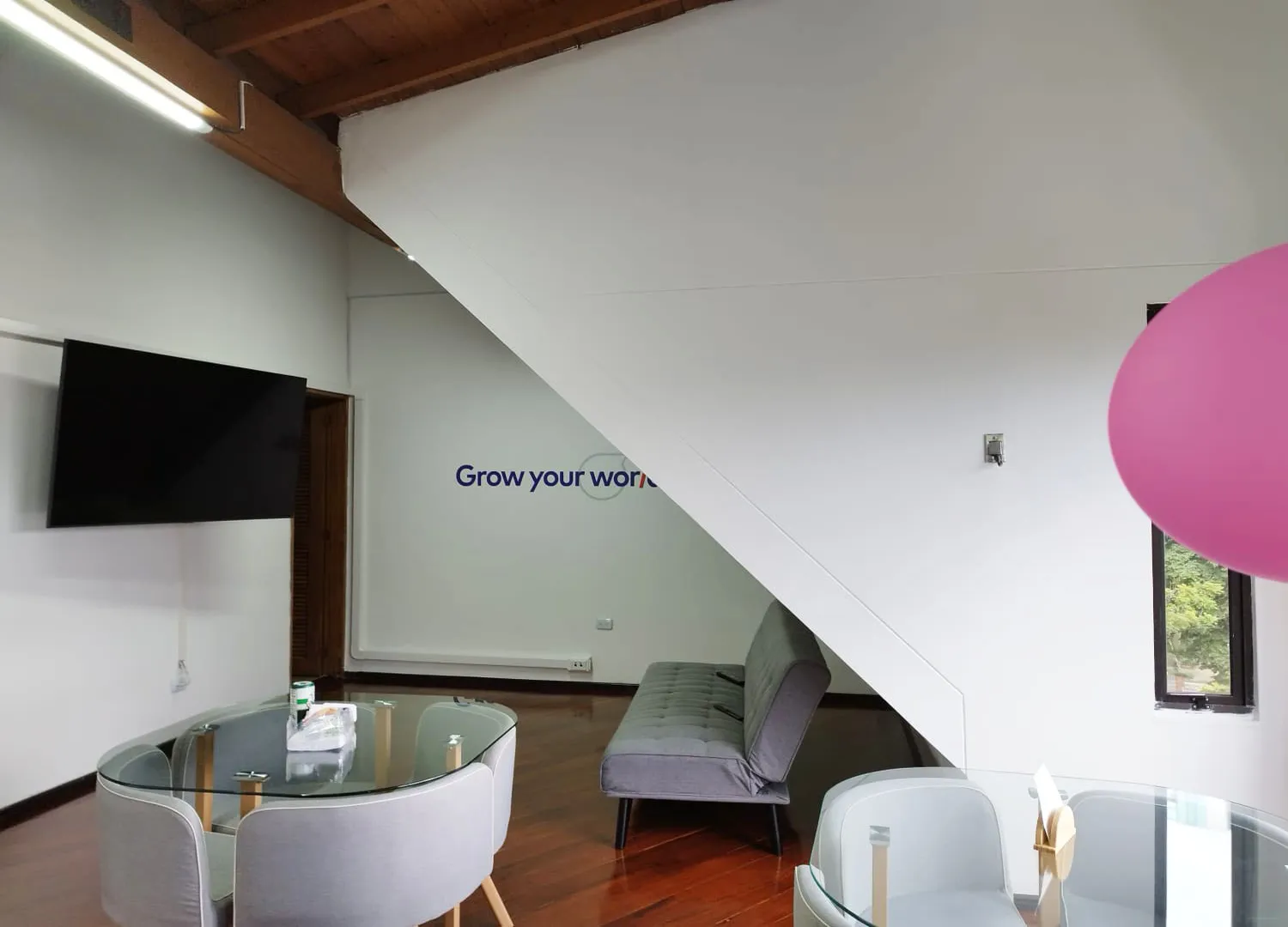 Oficina en arriendo en La Aguacatala, Medellín, 1500 m² · foto 4 de 14
