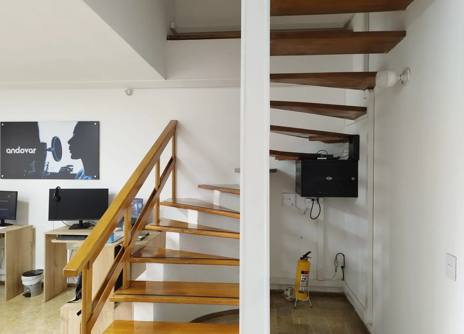 Oficina en arriendo en La Aguacatala, Medellín, 1500 m² · foto 6 de 14