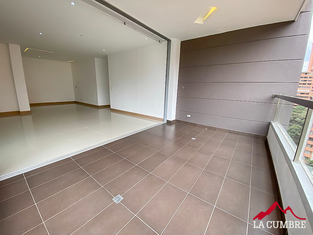 Apartamento de 3 alcobas en arriendo en Alejandria, Medellín, 170 m² · foto 3 de 14
