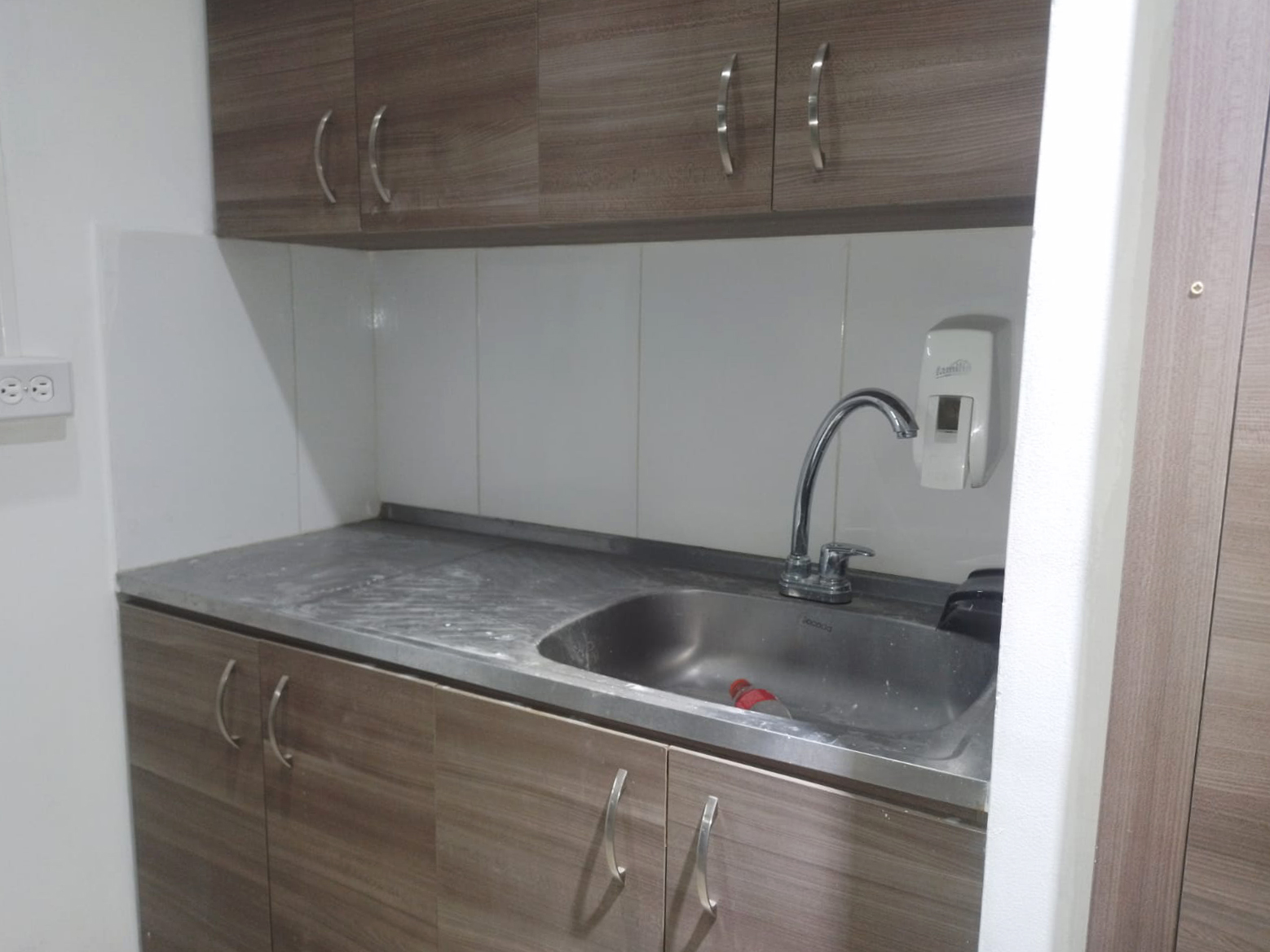 Local en arriendo en Vía Las Palmas, Medellín, 76 m² · foto 13 de 16