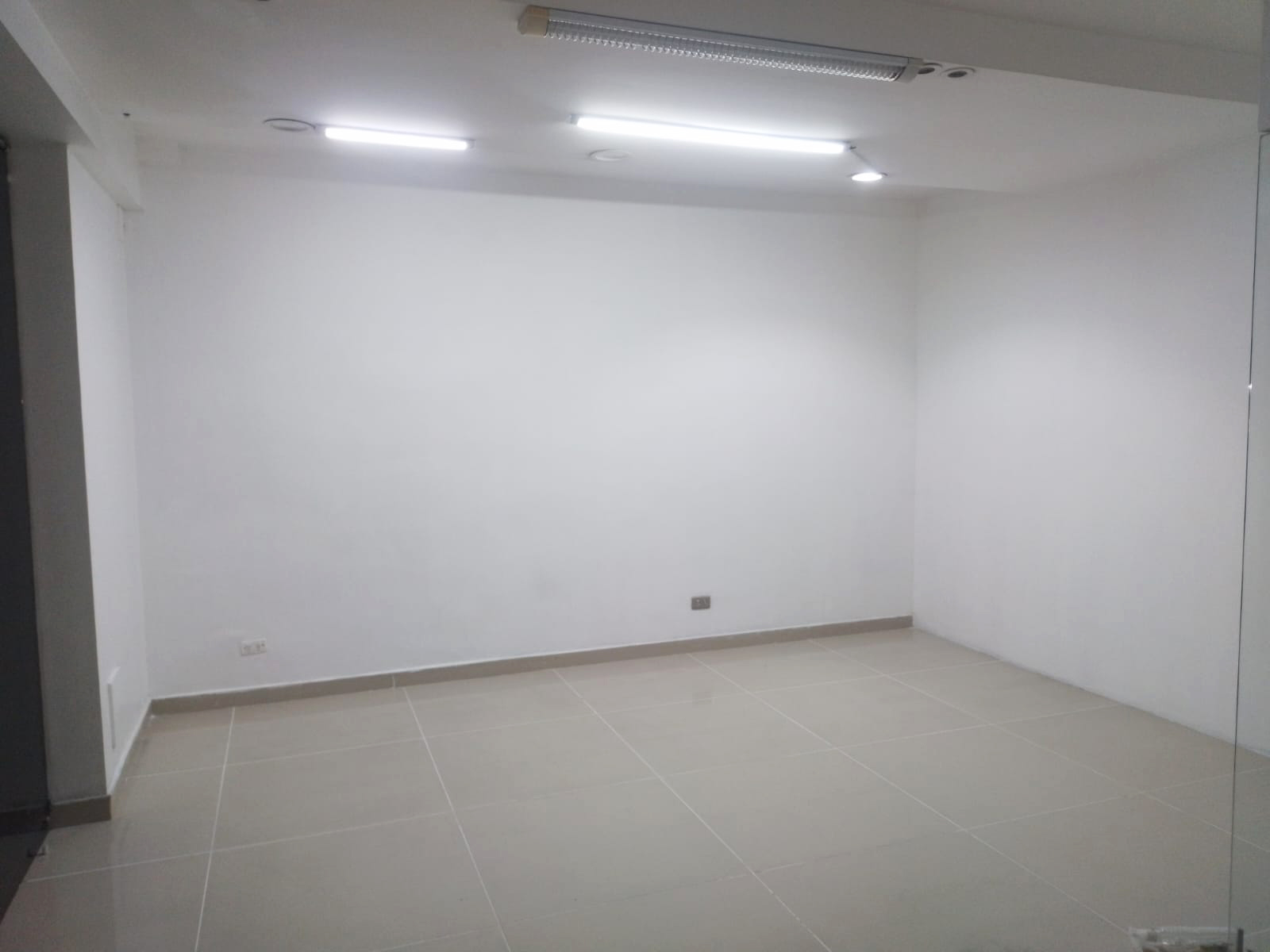 Local en arriendo en Vía Las Palmas, Medellín, 76 m² · foto 3 de 16